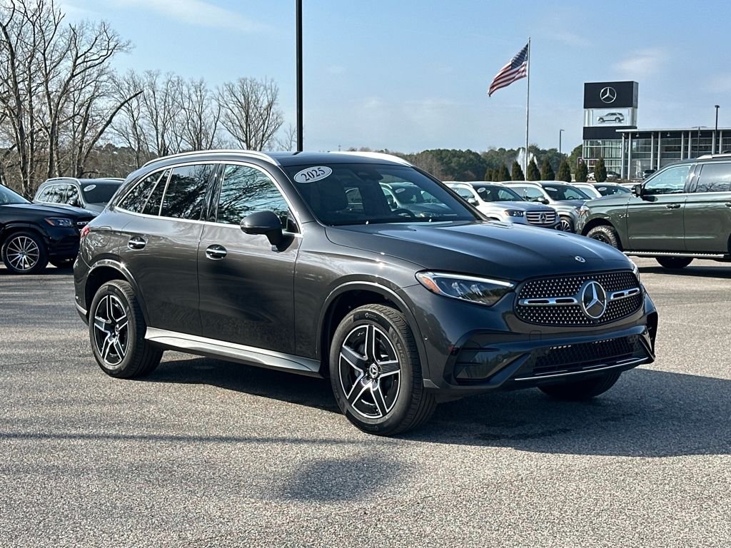 2025 Mercedes-Benz GLC
