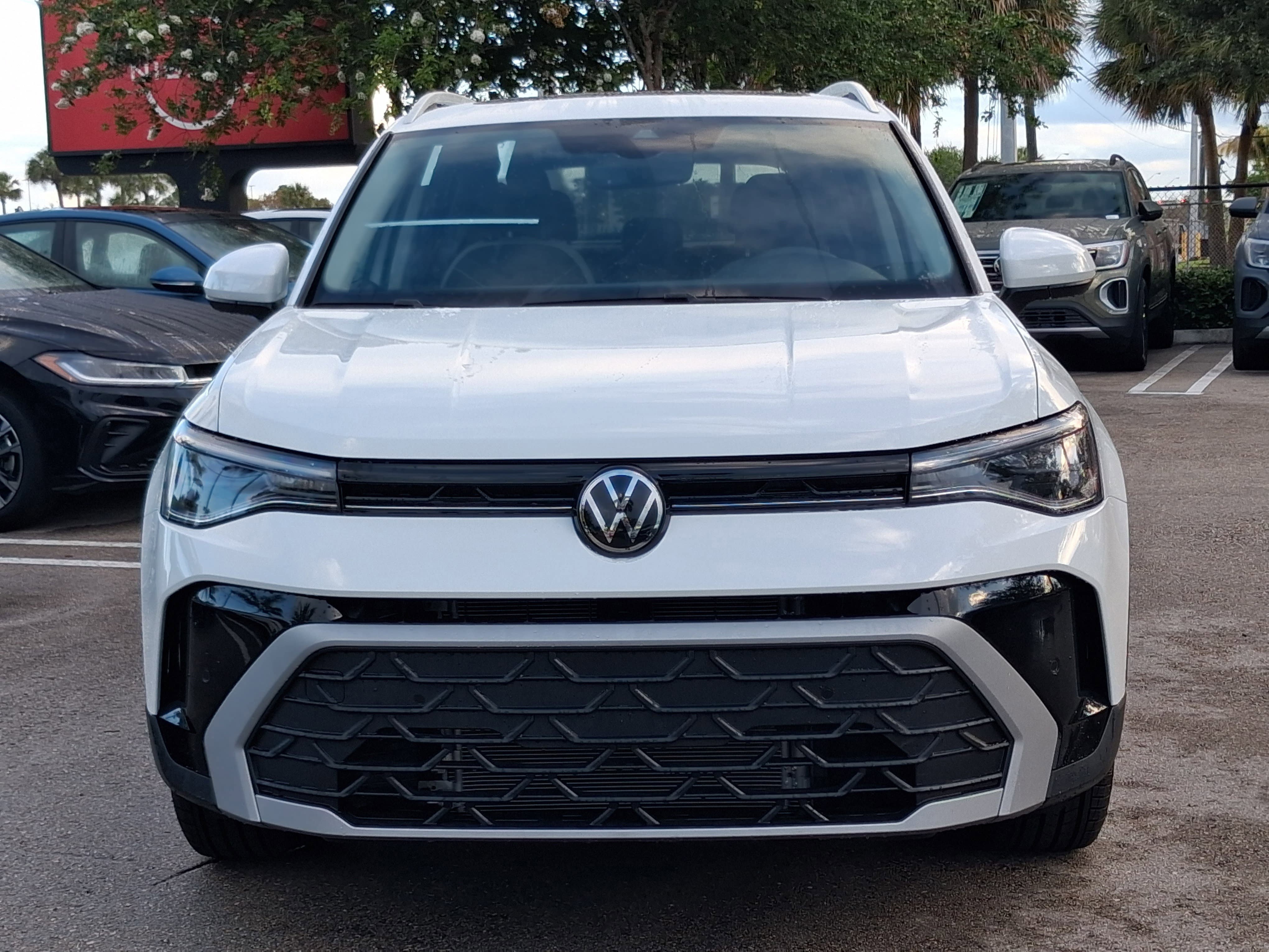 New 2026 White Volkswagen 1.5T SE image 2