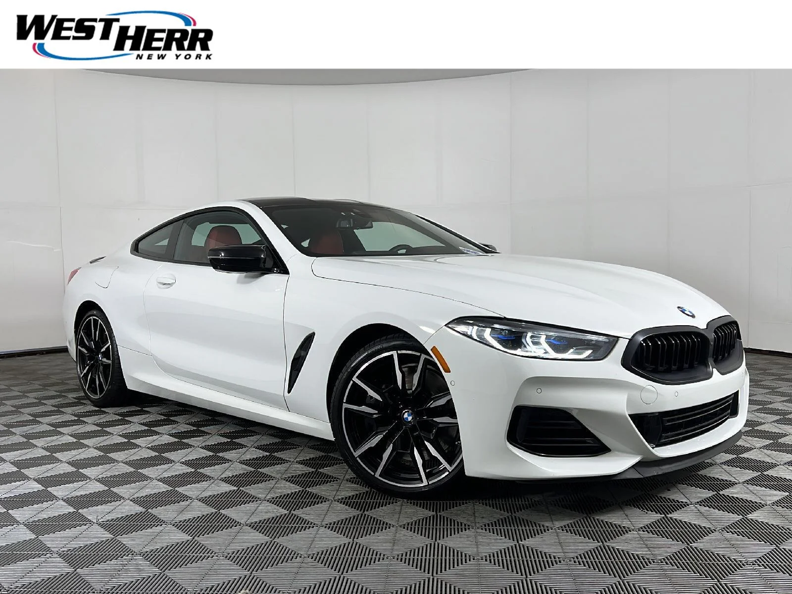 Used 2025 Alpine White BMW M850i xDrive image 1
