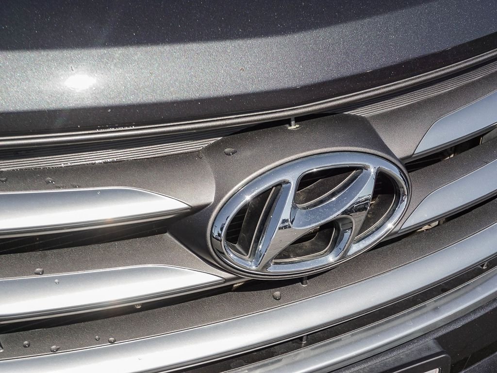 Used 2017 Gray Hyundai 2.4 Base image 11