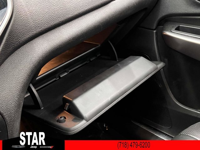 Used 2019 Granite Crystal Metallic Clearcoat Jeep Limited image 36