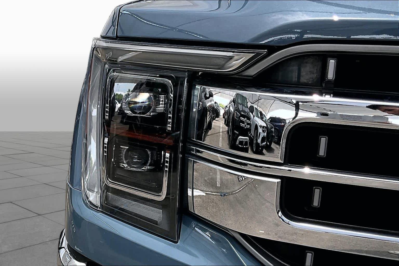 Used 2023 Azure Gray Metallic Tri-Coat Ford LARIAT image 28