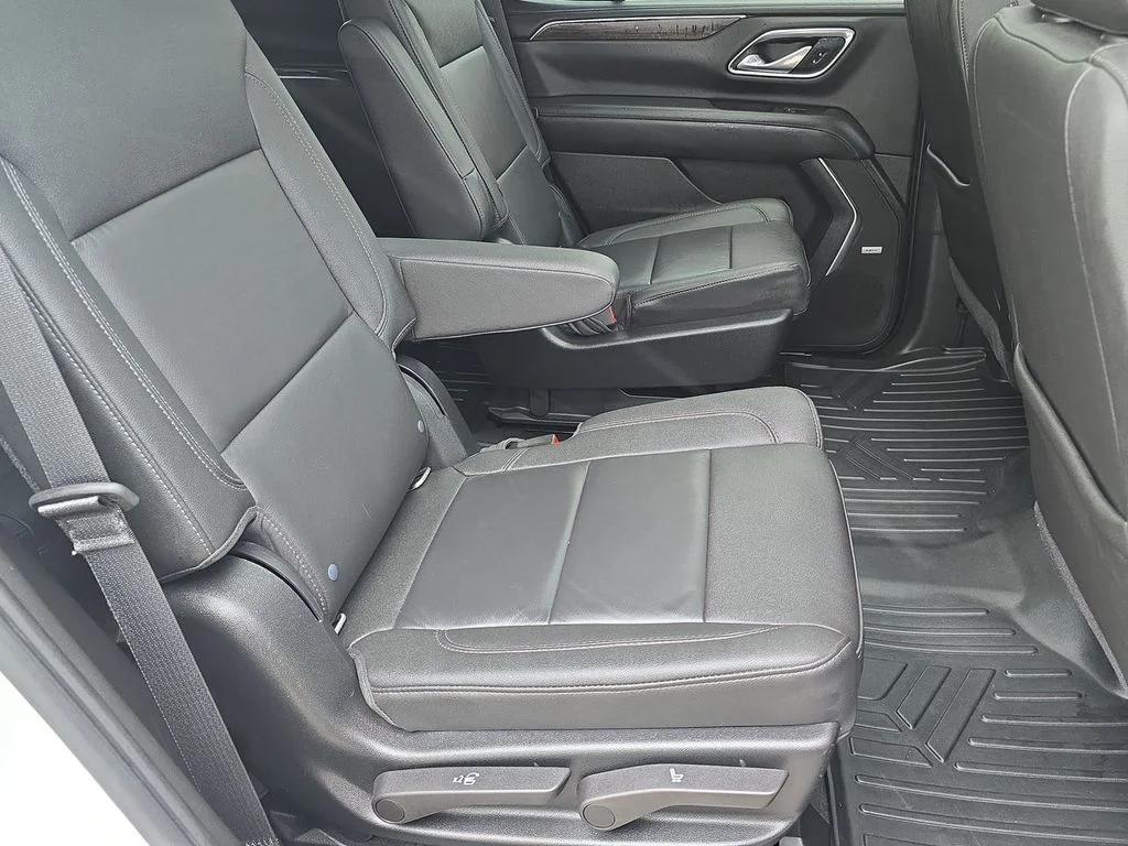 Certified Used 2021 White Chevrolet Z71 image 28