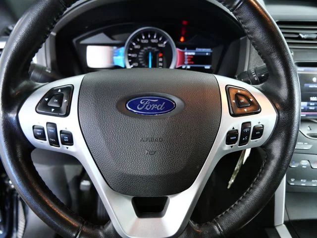 Used 2012 Black Ford XLT image 23