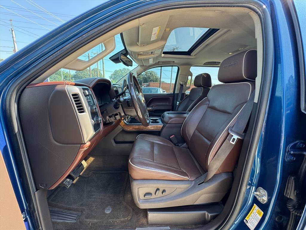 Used 2015 DEEP OCEAN BLUE METALLIC Chevrolet High Country image 17