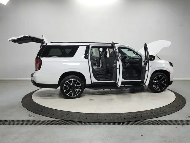 Used 2021 Summit White Chevrolet RST image 16