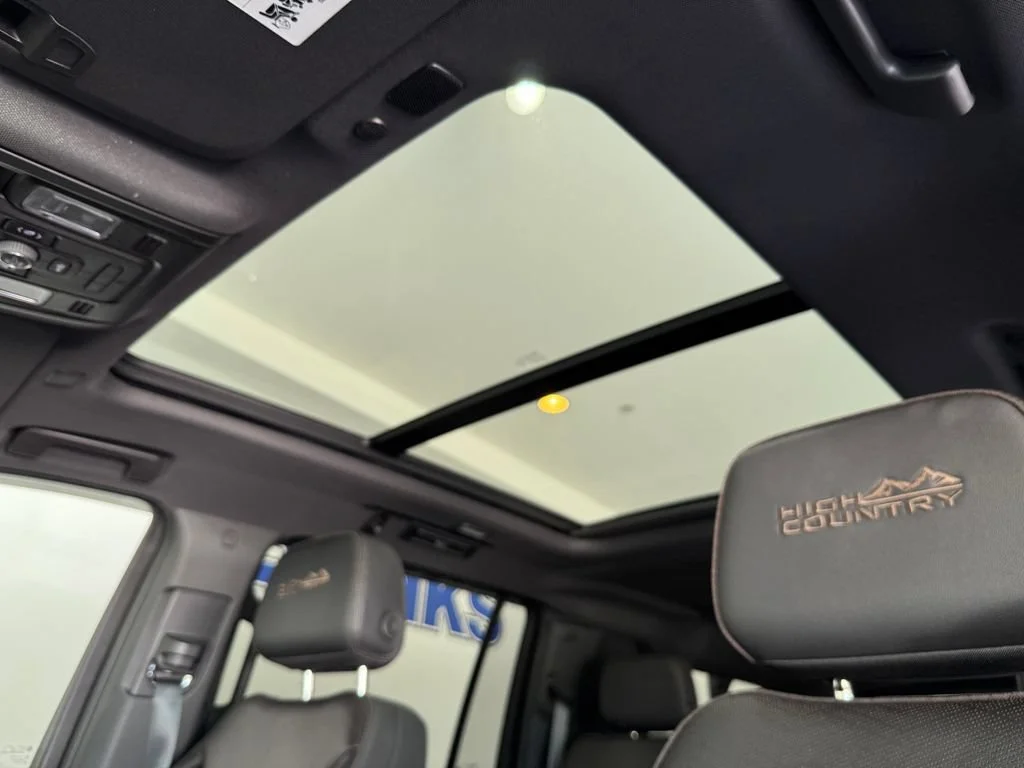 Used 2024 Summit White Chevrolet High Country image 25