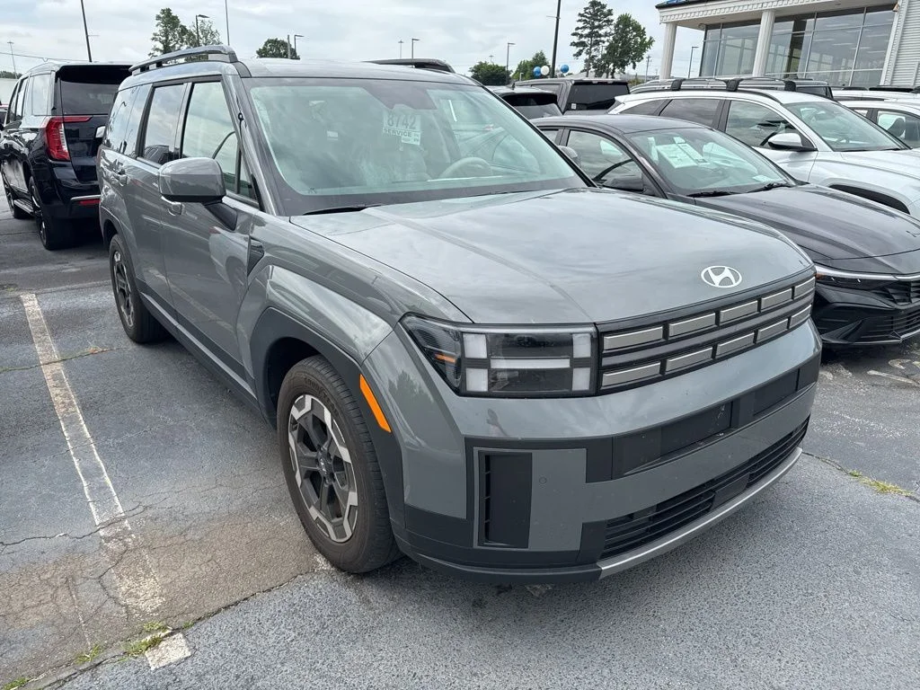 Used 2025 Gray Hyundai SEL image 2