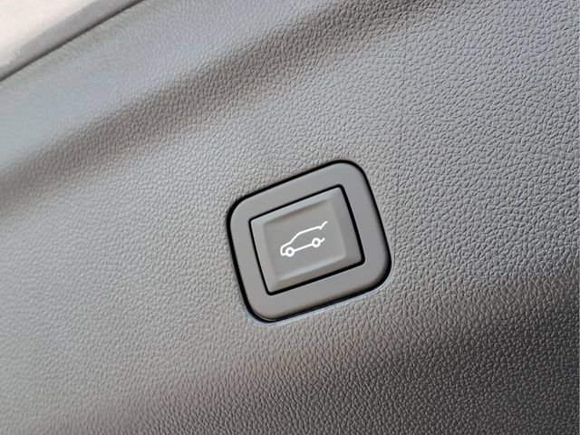 New 2026 Sterling Gray Metallic Chevrolet High Country image 24
