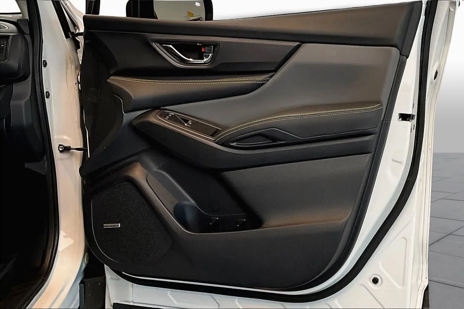 Used 2023 Crystal White Pearl Subaru Onyx Edition Limited image 23