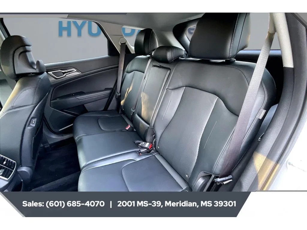 Used 2026 Wolf Gray Kia EX image 19