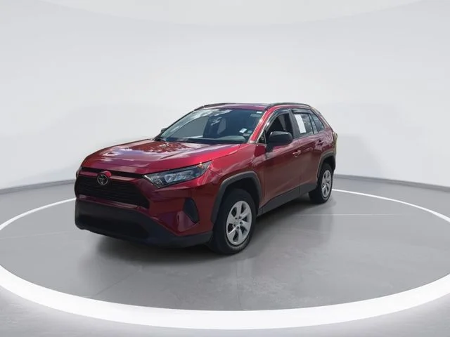 Used 2020 Red Toyota LE image 4