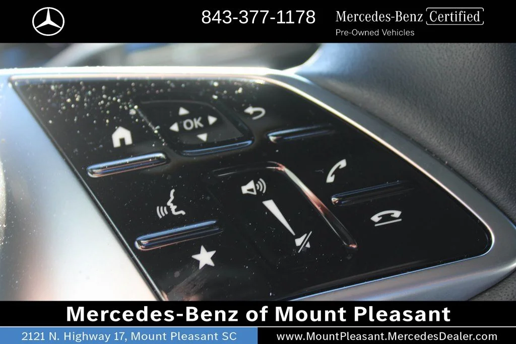 Certified Used 2025 Black Mercedes-Benz GLC 300 image 34
