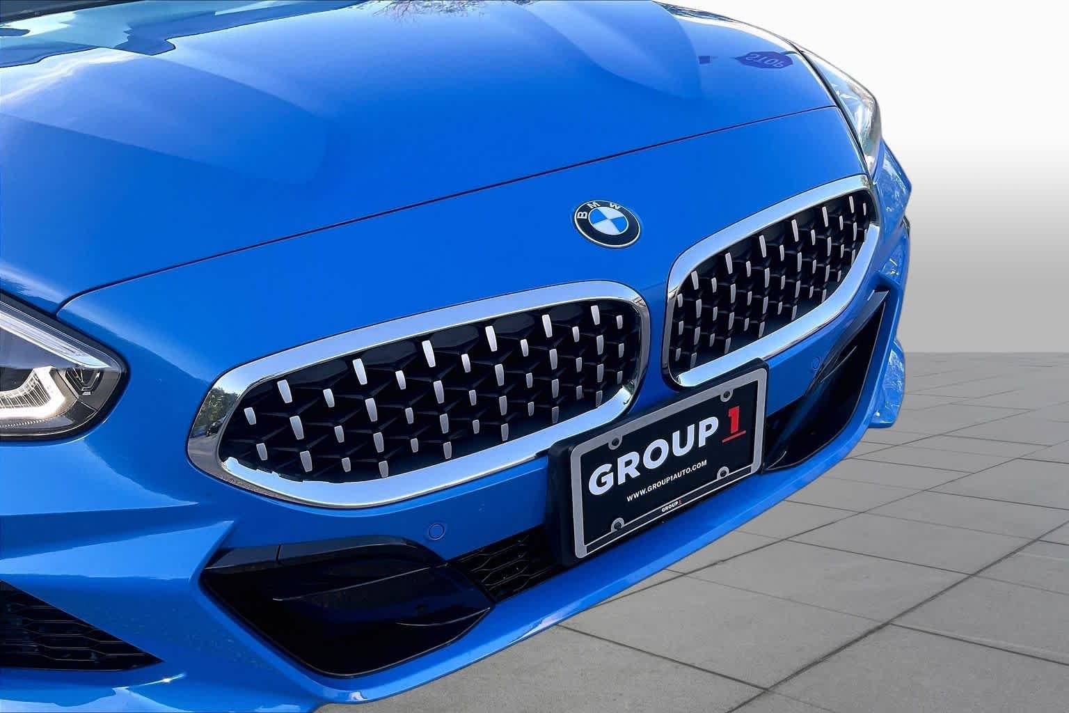 Used 2022 Misano Blue Metallic BMW sDrive30i image 28
