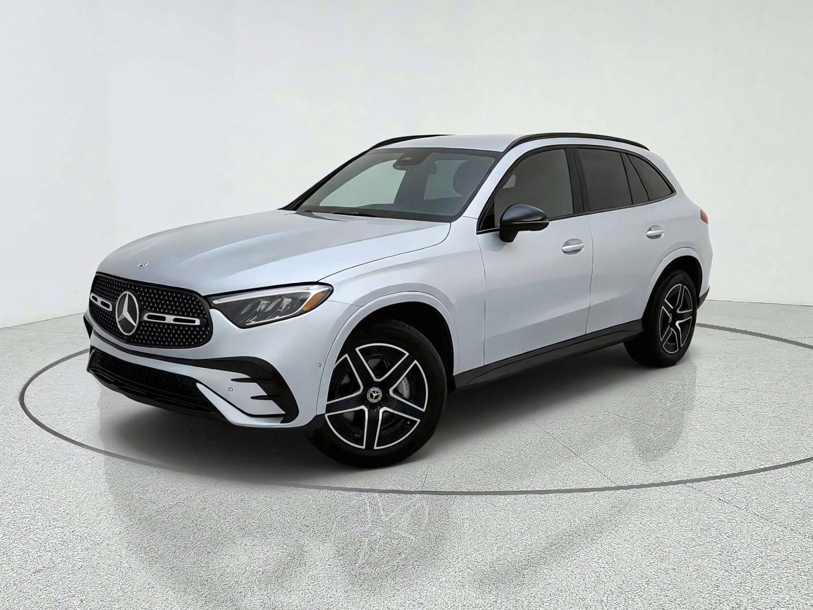 2026 Mercedes-Benz GLC