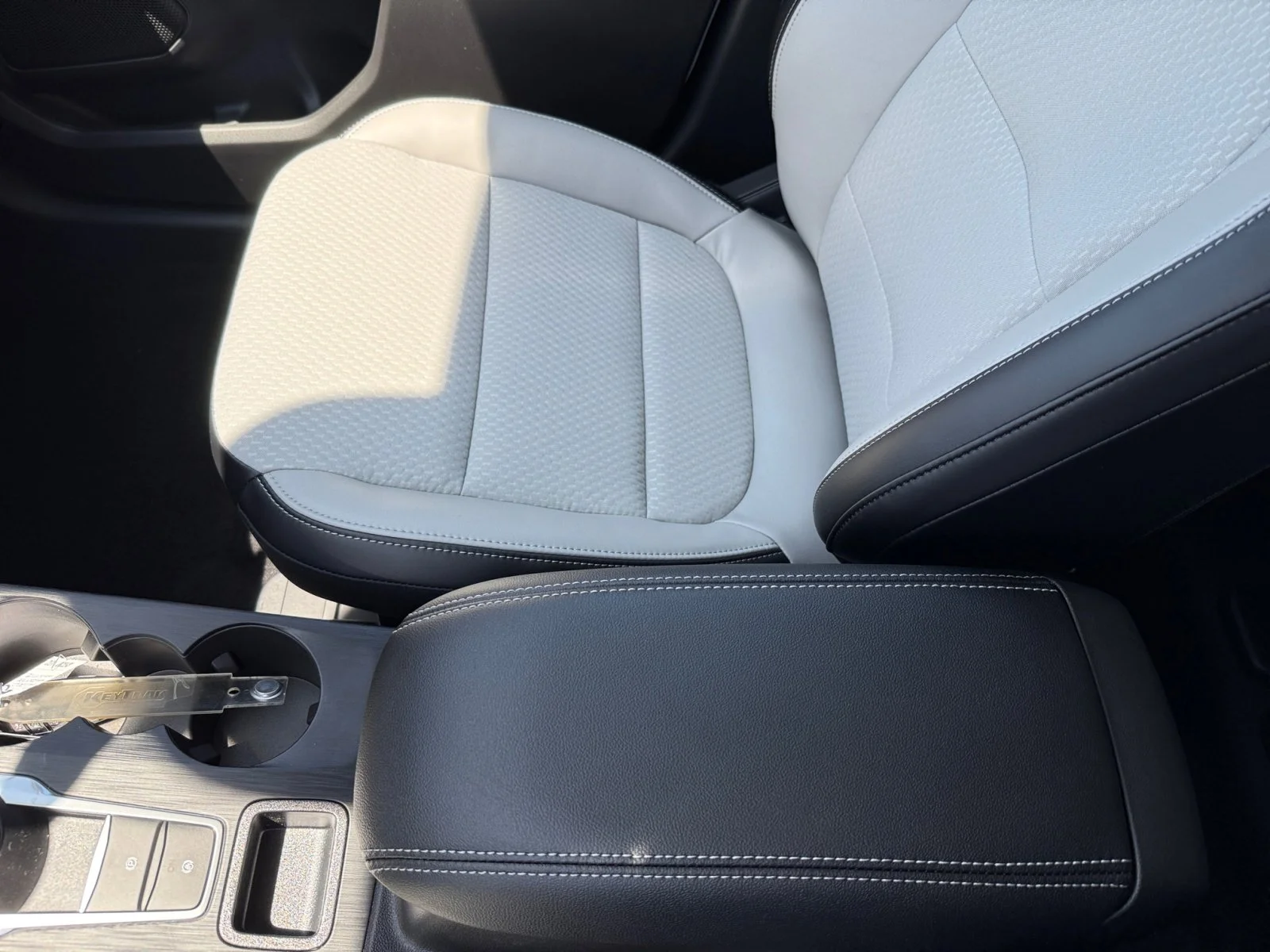 2025 Ford Escape Plug-in hybrid PHEV - Photo 14