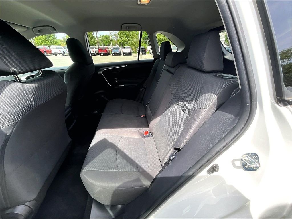 Used 2021 White Toyota LE image 15