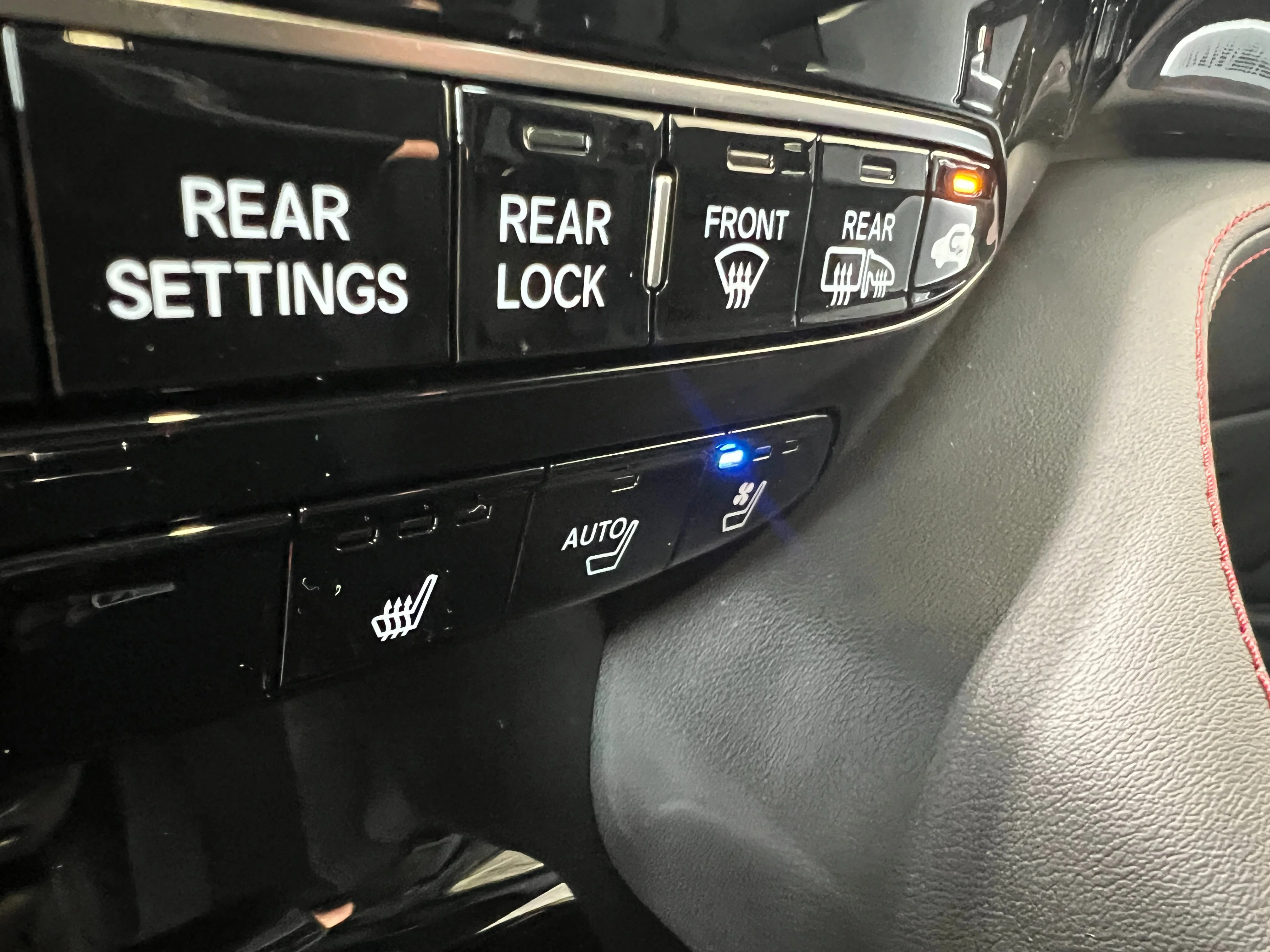 New 2026 Platinum White Pearl Acura w/A-Spec Package image 26