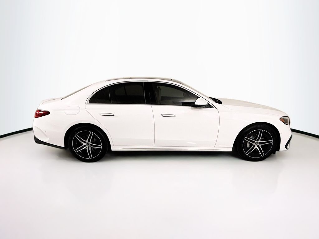 New 2026 Polar White Mercedes-Benz E 350 image 4