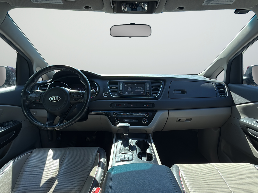 Used 2017 Red Kia LX image 18