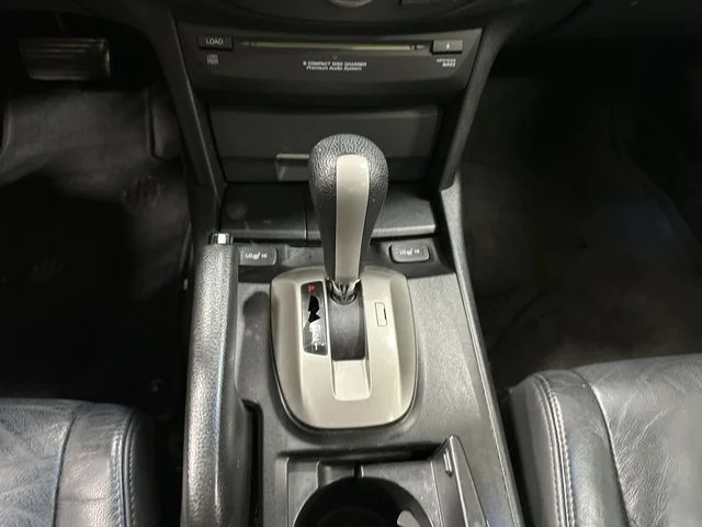 Used 2009 Alabaster Silver Metallic Honda EX-L image 23