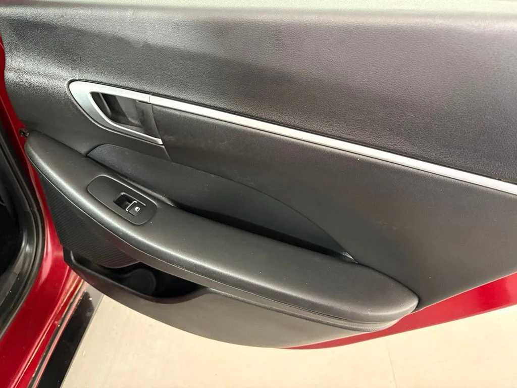 Used 2025 Red Hyundai SEL image 44