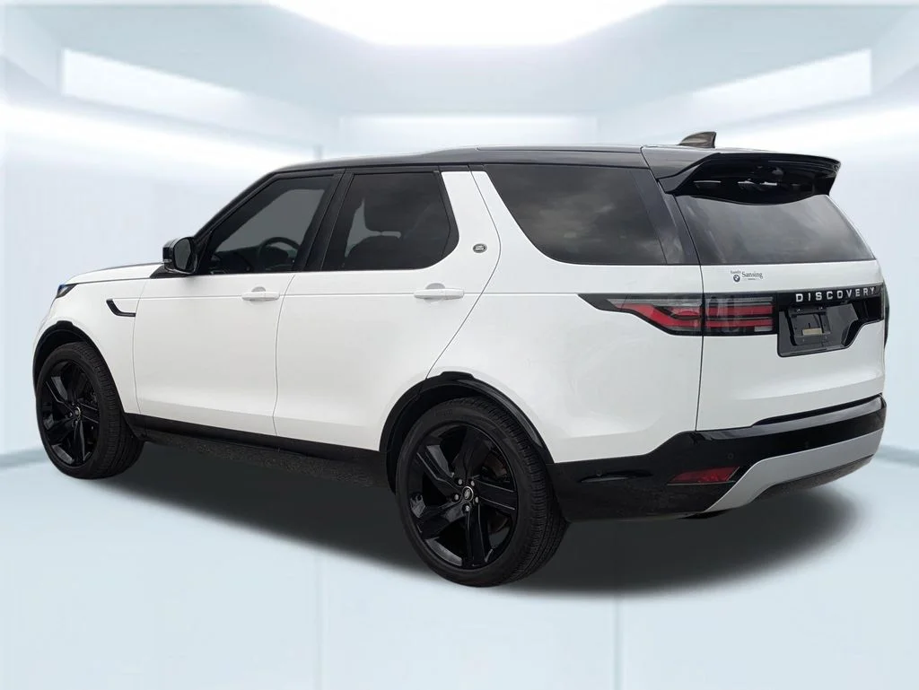 Used 2025 White Land Rover Metropolitan Edition image 3