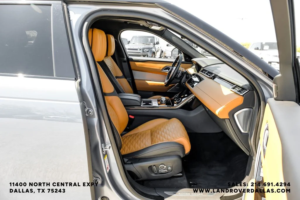 Used 2020 Byron Blue Metallic Land Rover SVAutobiography Dynamic Edition image 33