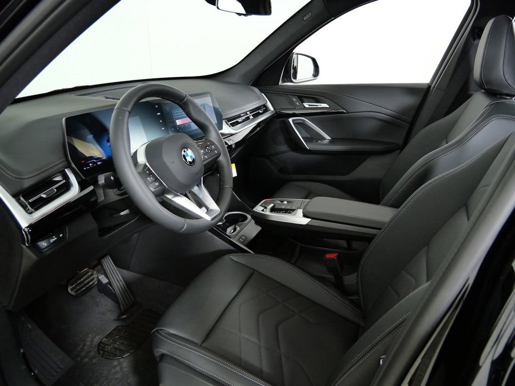 Used 2026 Jet Black BMW xDrive28i image 33