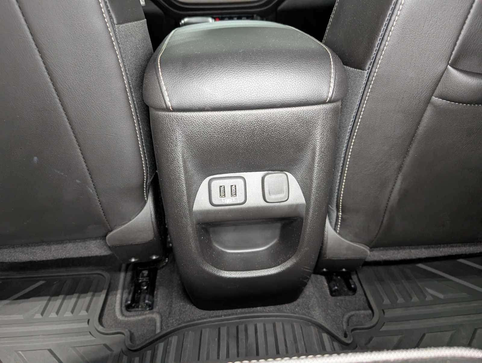 Used 2019 Onyx Black GMC 4WD Denali image 20