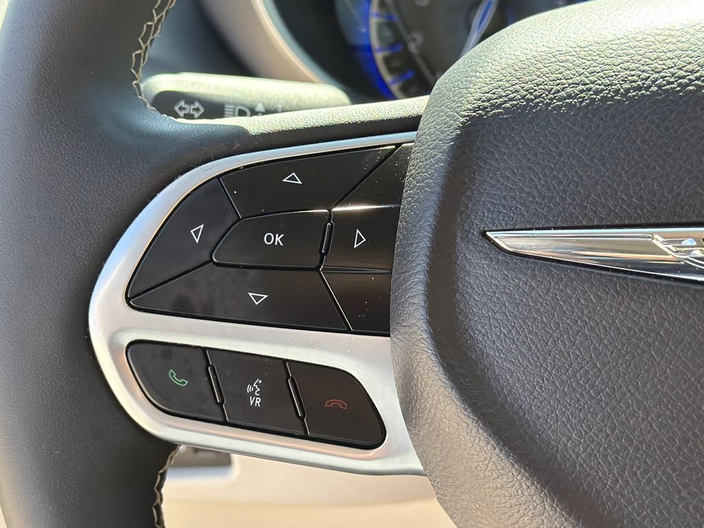 Used 2024 Silver Chrysler Touring L image 36