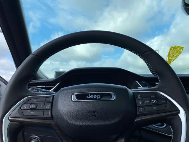 2025 Jeep Grand Cherokee L Limited - Photo 17