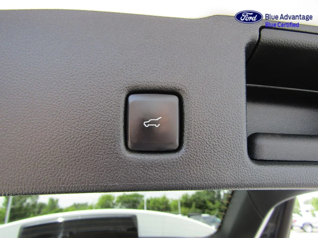 Certified Used 2021 Star White Ford SEL image 27
