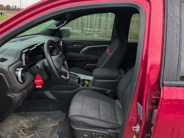 2024 Chevrolet Colorado Z71 photo 4