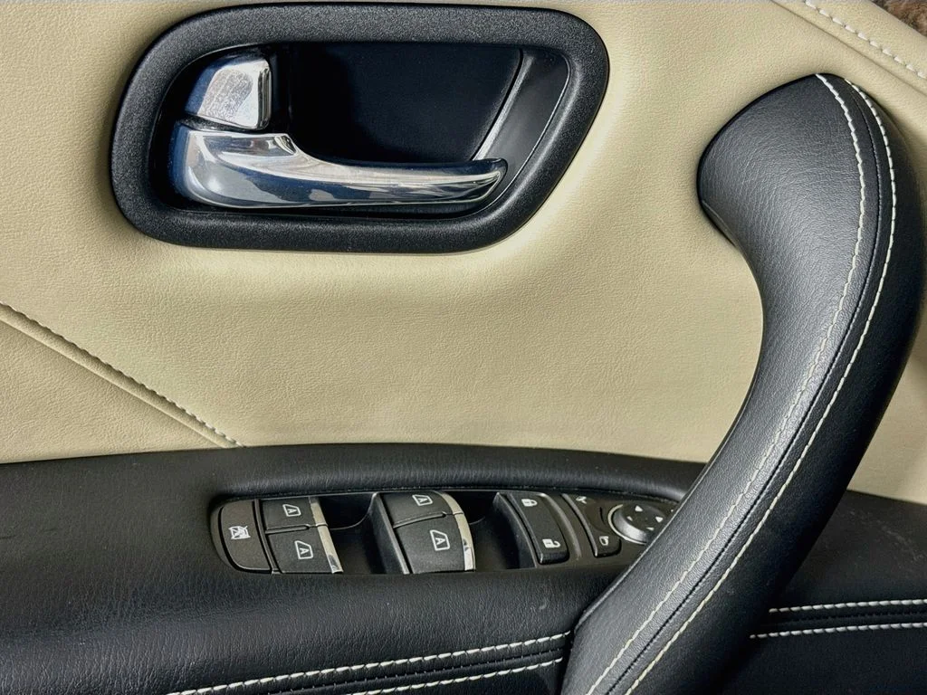 Certified Used 2023 Beige INFINITI Premium Select image 24