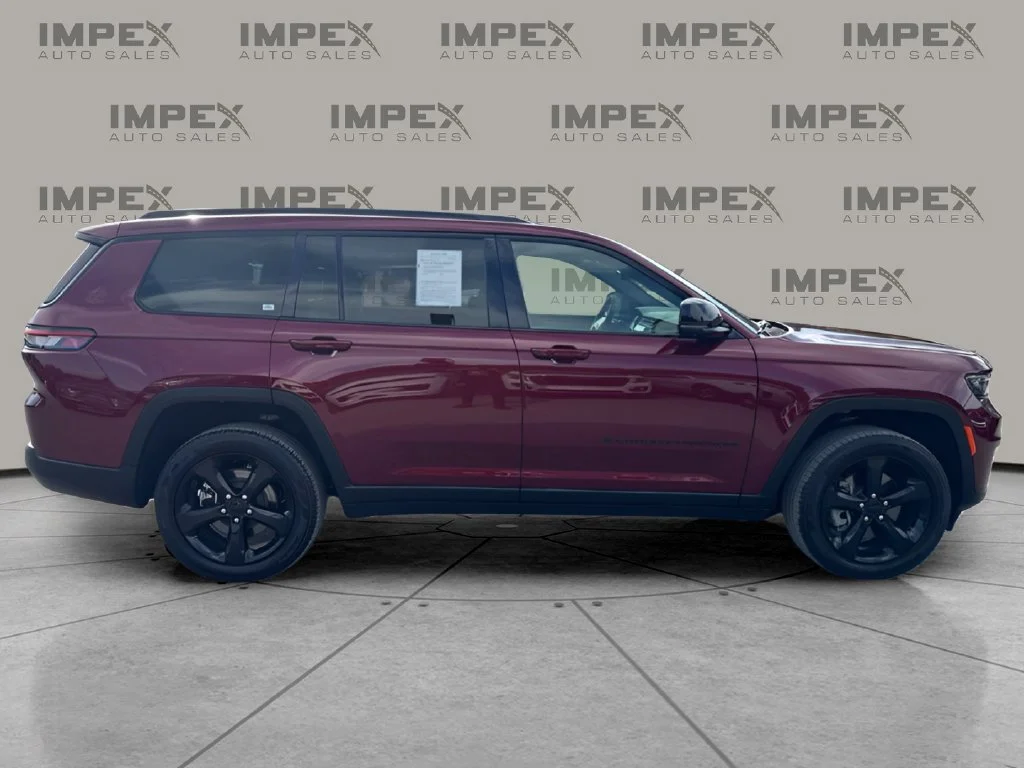 Used 2025 Red Jeep Limited image 6