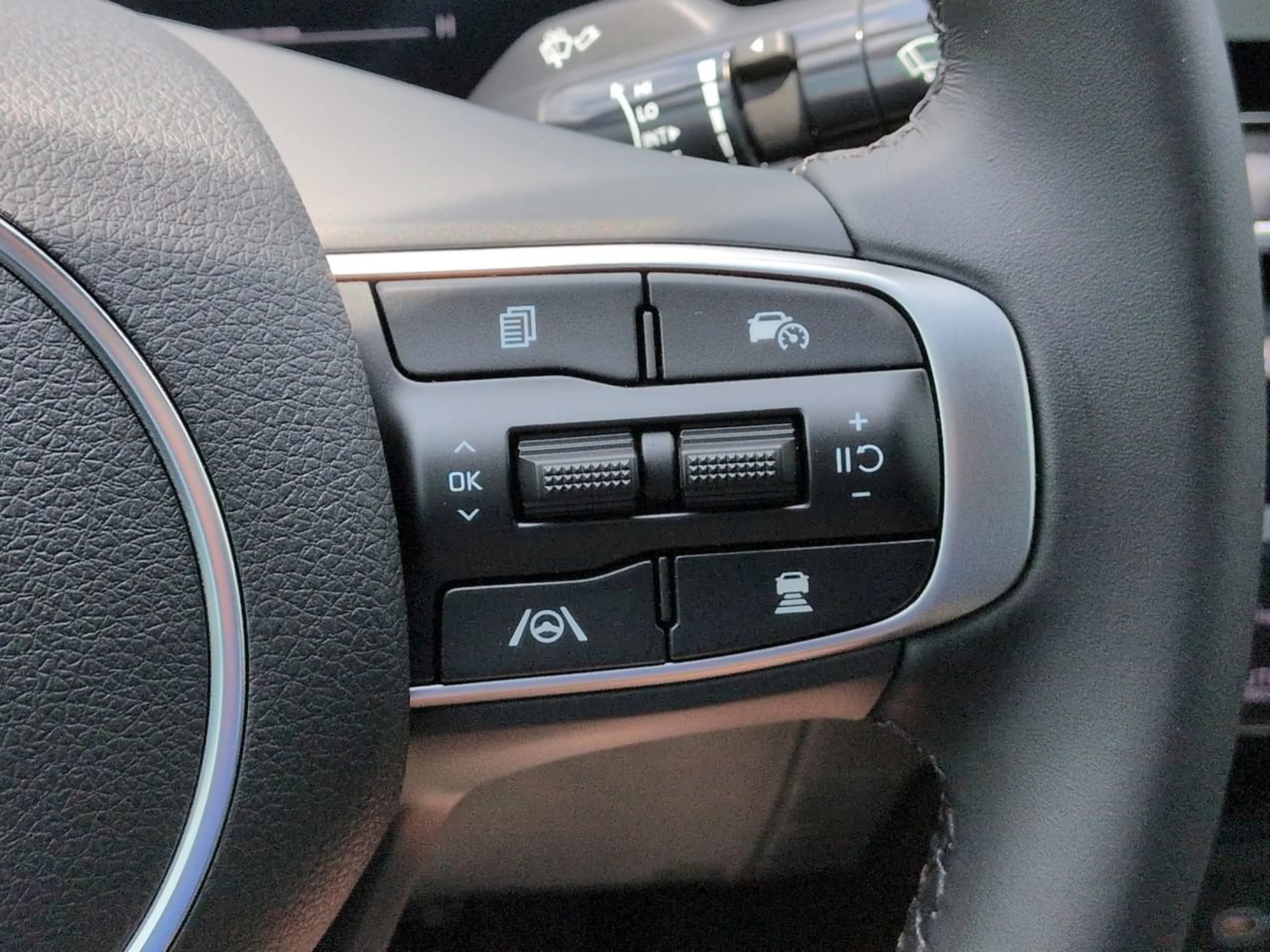 New 2026 Steel Matte Gray Kia GT-Line image 30