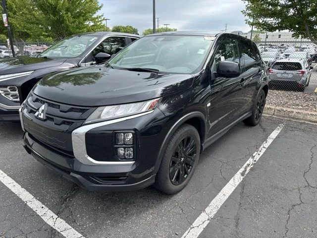 Certified Used 2024 Labrador Black Pearl Mitsubishi 2.0 LE image 2