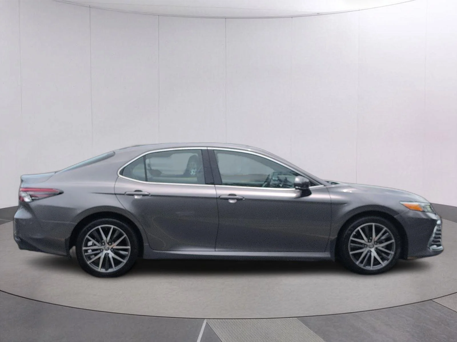 Used 2024 Predawn Gray Mica Toyota XLE image 8