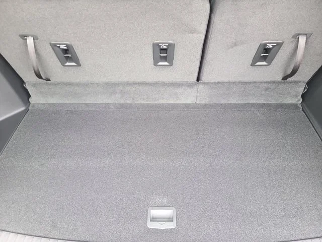 New 2026 Sterling Gray Metallic Chevrolet LT image 5