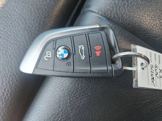 Used 2018 Silver BMW xDrive28i image 29