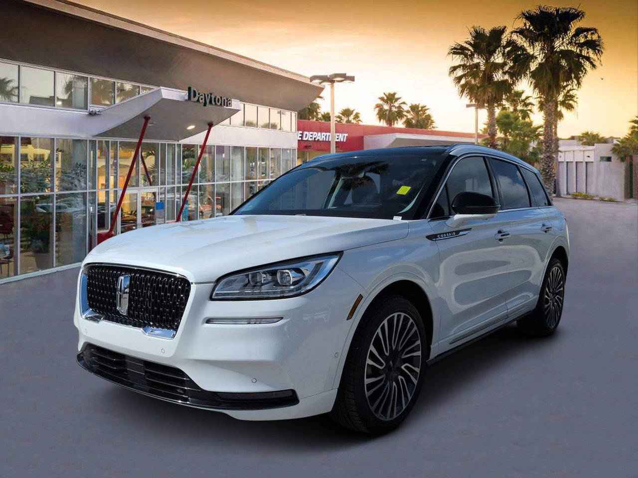 Used 2021 White Lincoln Reserve image 7