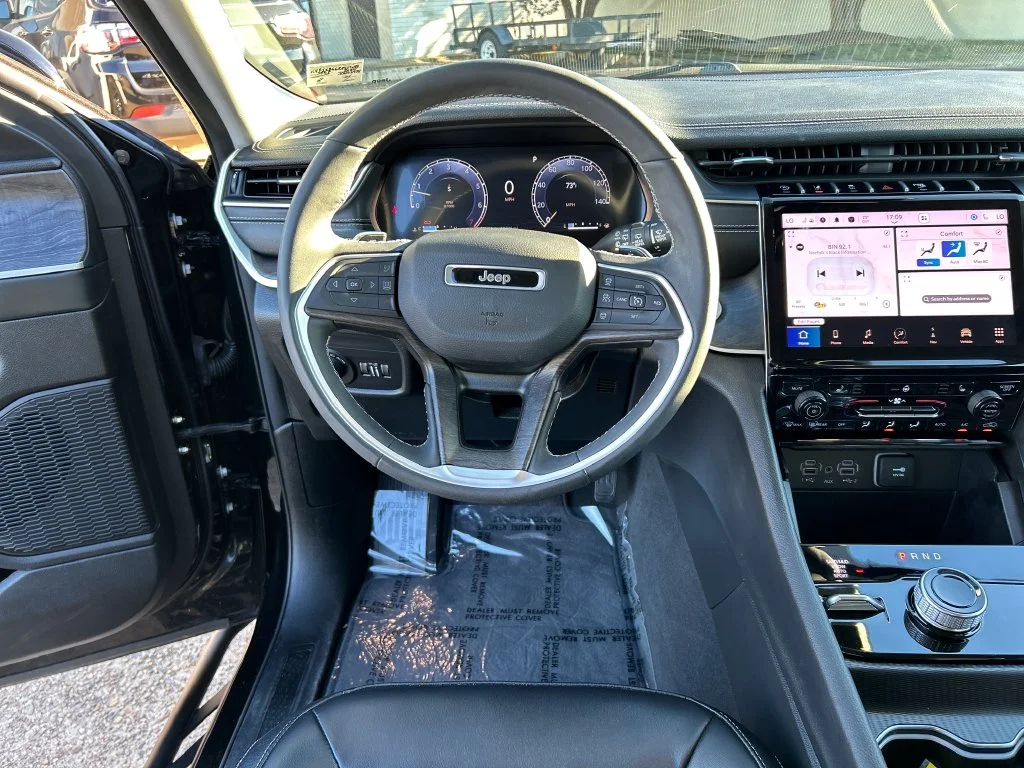 Used 2024 Black Jeep Limited image 14