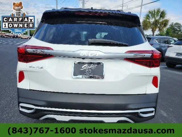 Used 2023 White Kia S image 8