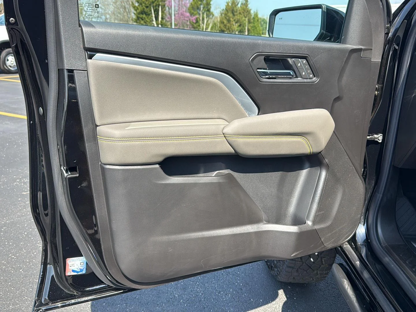 2026 Chevrolet Colorado ZR2 - Photo 20