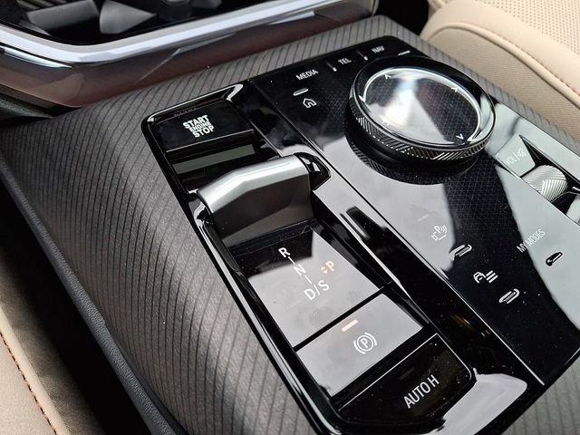 New 2026 Black Sapphire Metallic BMW 30 xDrive image 14