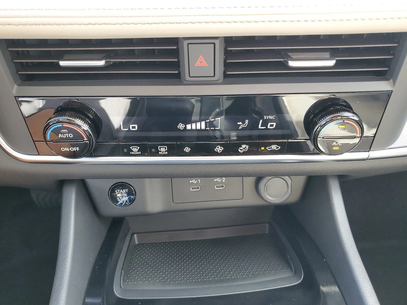 2025 Nissan Rogue SV - Photo 20