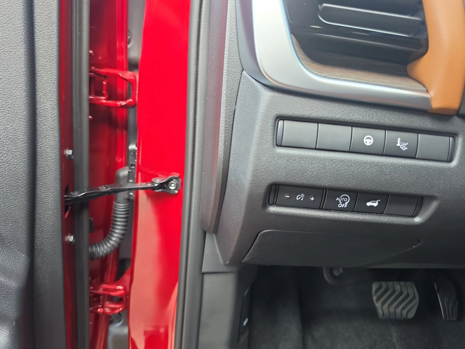 New 2026 Scarlet Ember Tintcoat Nissan Platinum image 17