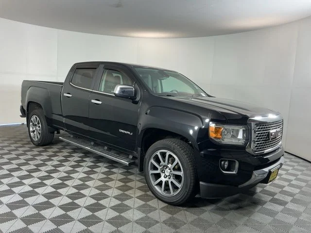 Used 2019 Onyx Black GMC Denali image 3