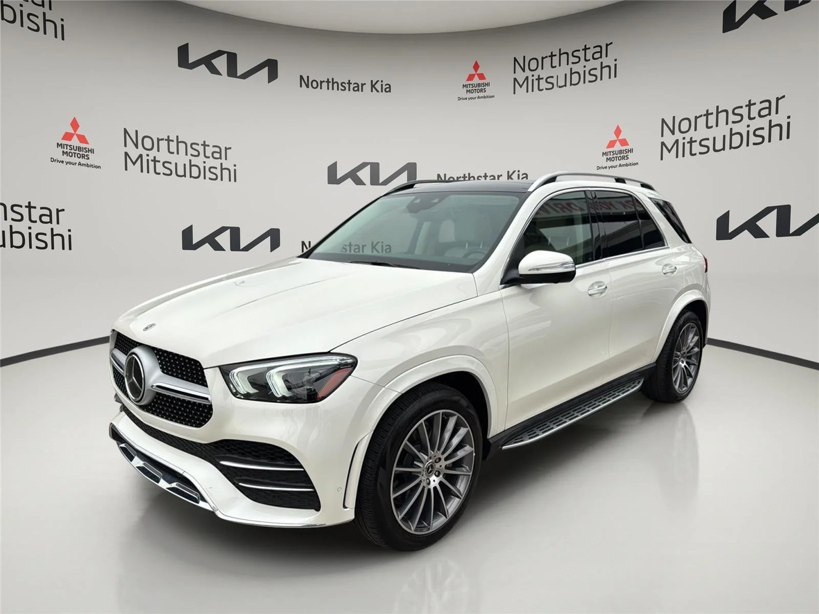Used 2023 Polar White Mercedes-Benz GLE 450 image 1